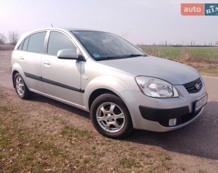 Сірий Кіа Ріо, об'ємом двигуна 1.4 л та пробігом 119 тис. км за 5500 $, фото 2 на Automoto.ua