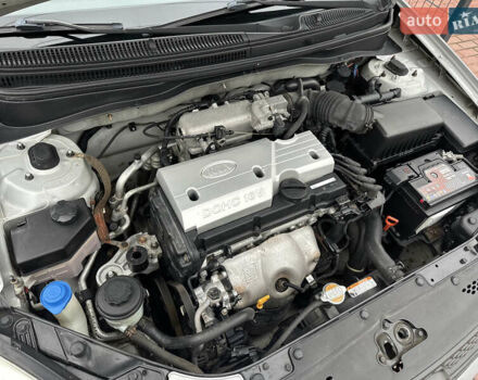 Сірий Кіа Ріо, об'ємом двигуна 1.4 л та пробігом 98 тис. км за 5990 $, фото 24 на Automoto.ua