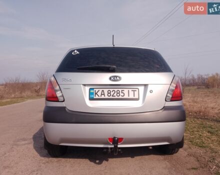 Сірий Кіа Ріо, об'ємом двигуна 1.4 л та пробігом 119 тис. км за 5000 $, фото 5 на Automoto.ua