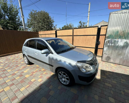 Сірий Кіа Ріо, об'ємом двигуна 1.4 л та пробігом 223 тис. км за 4900 $, фото 13 на Automoto.ua