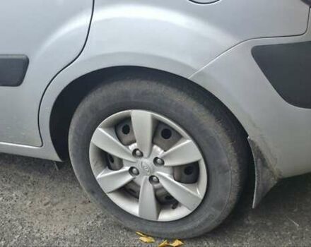 Серый Киа Рио, объемом двигателя 1.4 л и пробегом 130 тыс. км за 4500 $, фото 11 на Automoto.ua