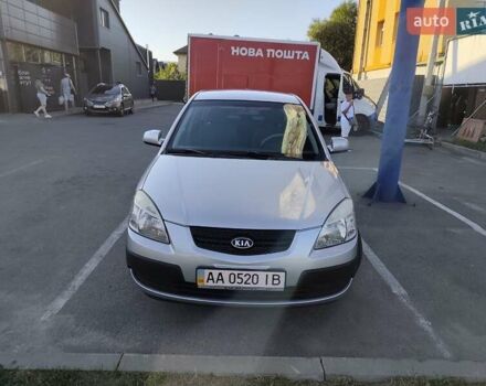 Сірий Кіа Ріо, об'ємом двигуна 1.4 л та пробігом 140 тис. км за 6400 $, фото 14 на Automoto.ua