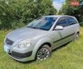 Серый Киа Рио, объемом двигателя 1.4 л и пробегом 220 тыс. км за 3700 $, фото 4 на Automoto.ua