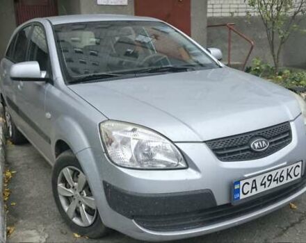 Серый Киа Рио, объемом двигателя 1.4 л и пробегом 130 тыс. км за 4500 $, фото 1 на Automoto.ua