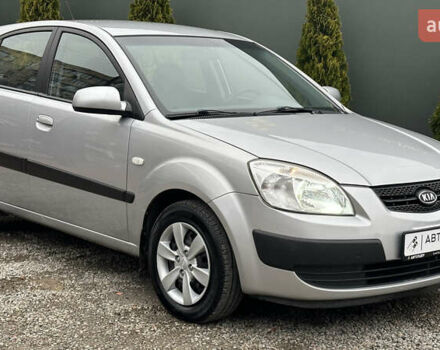 Сірий Кіа Ріо, об'ємом двигуна 1.4 л та пробігом 98 тис. км за 5990 $, фото 4 на Automoto.ua