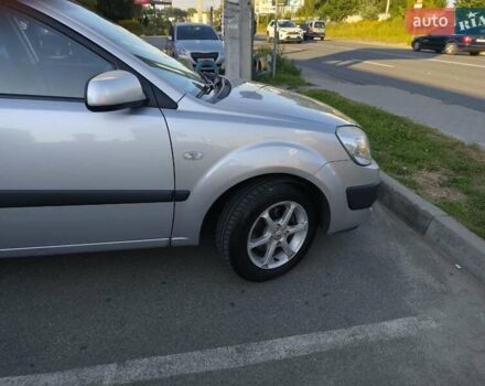 Сірий Кіа Ріо, об'ємом двигуна 1.4 л та пробігом 140 тис. км за 6400 $, фото 17 на Automoto.ua
