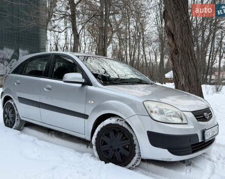Сірий Кіа Ріо, об'ємом двигуна 1.34 л та пробігом 196 тис. км за 5300 $, фото 6 на Automoto.ua