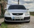 Серый Киа Рио, объемом двигателя 1.4 л и пробегом 206 тыс. км за 4600 $, фото 1 на Automoto.ua
