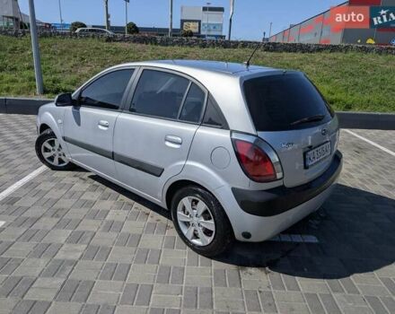 Серый Киа Рио, объемом двигателя 1.4 л и пробегом 177 тыс. км за 4650 $, фото 5 на Automoto.ua