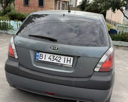 Сірий Кіа Ріо, об'ємом двигуна 1.4 л та пробігом 255 тис. км за 3897 $, фото 4 на Automoto.ua