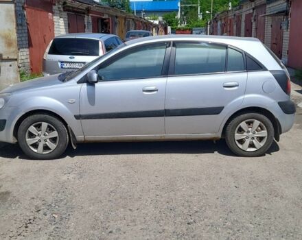 Серый Киа Рио, объемом двигателя 1.4 л и пробегом 205 тыс. км за 3900 $, фото 1 на Automoto.ua