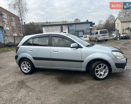 Серый Киа Рио, объемом двигателя 1.4 л и пробегом 223 тыс. км за 4700 $, фото 8 на Automoto.ua