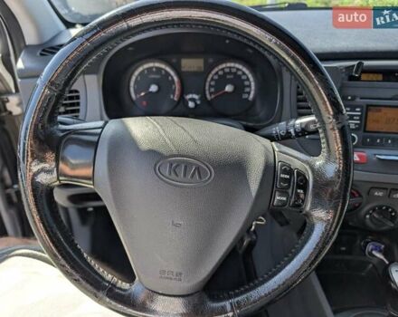 Серый Киа Рио, объемом двигателя 1.4 л и пробегом 177 тыс. км за 4650 $, фото 10 на Automoto.ua