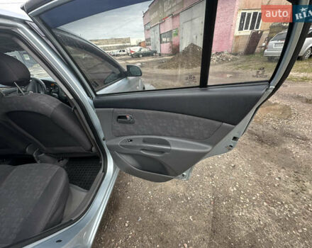 Серый Киа Рио, объемом двигателя 1.4 л и пробегом 223 тыс. км за 4700 $, фото 36 на Automoto.ua