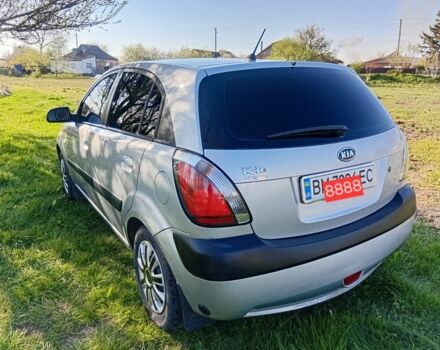 Серый Киа Рио, объемом двигателя 1.4 л и пробегом 225 тыс. км за 3800 $, фото 3 на Automoto.ua
