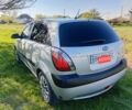 Серый Киа Рио, объемом двигателя 1.4 л и пробегом 225 тыс. км за 3800 $, фото 3 на Automoto.ua