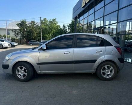 Серый Киа Рио, объемом двигателя 1.4 л и пробегом 135 тыс. км за 5778 $, фото 3 на Automoto.ua