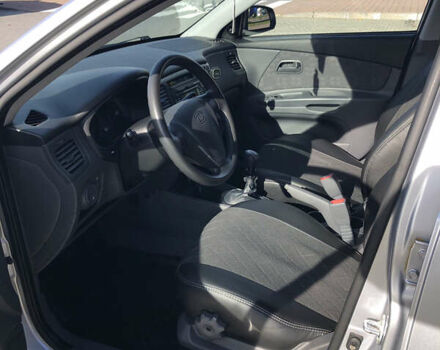 Киа Рио 2009 в Хмельницком на Automoto.ua Серый Киа Рио, объемом двигателя 1.4 л и пробегом 155 тыс. км за 5800 $, фото 9 на Automoto.ua