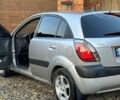 Серый Киа Рио, объемом двигателя 1.4 л и пробегом 136 тыс. км за 5200 $, фото 4 на Automoto.ua
