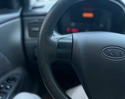 Серый Киа Рио, объемом двигателя 1.4 л и пробегом 135 тыс. км за 5778 $, фото 12 на Automoto.ua