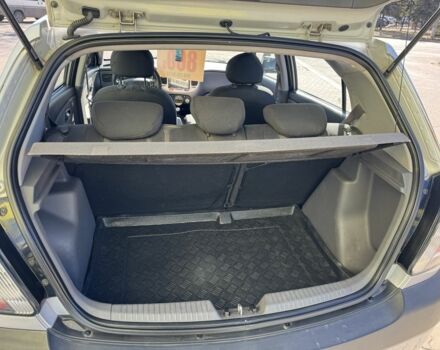 Серый Киа Рио, объемом двигателя 1.4 л и пробегом 196 тыс. км за 4450 $, фото 15 на Automoto.ua