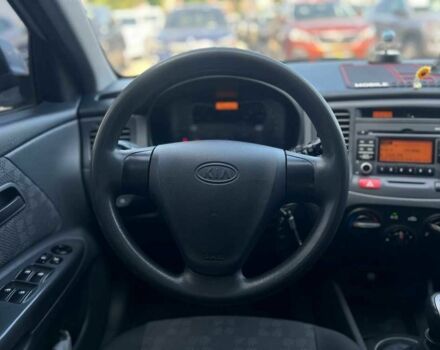 Серый Киа Рио, объемом двигателя 1.4 л и пробегом 135 тыс. км за 5778 $, фото 11 на Automoto.ua