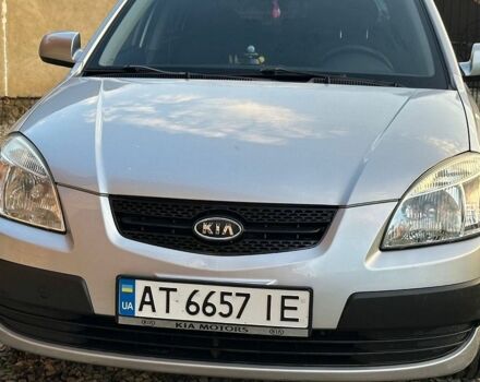 Серый Киа Рио, объемом двигателя 1.4 л и пробегом 136 тыс. км за 5200 $, фото 1 на Automoto.ua