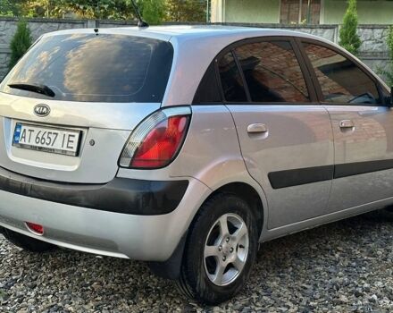 Серый Киа Рио, объемом двигателя 1.4 л и пробегом 136 тыс. км за 5200 $, фото 3 на Automoto.ua