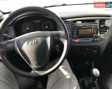 Киа Рио 2009 в Хмельницком на Automoto.ua Серый Киа Рио, объемом двигателя 1.4 л и пробегом 155 тыс. км за 5800 $, фото 13 на Automoto.ua