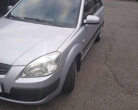 Сірий Кіа Ріо, об'ємом двигуна 1.5 л та пробігом 218 тис. км за 4200 $, фото 2 на Automoto.ua
