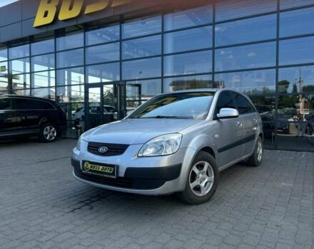 Серый Киа Рио, объемом двигателя 1.4 л и пробегом 135 тыс. км за 5778 $, фото 2 на Automoto.ua