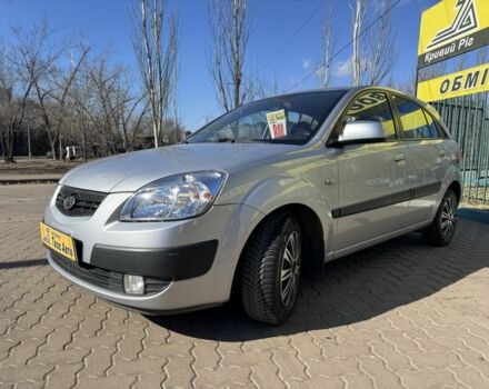 Серый Киа Рио, объемом двигателя 1.4 л и пробегом 196 тыс. км за 4450 $, фото 2 на Automoto.ua