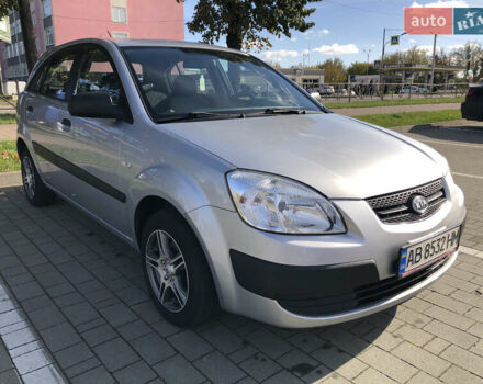 Киа Рио 2009 в Хмельницком на Automoto.ua Серый Киа Рио, объемом двигателя 1.4 л и пробегом 155 тыс. км за 5800 $, фото 7 на Automoto.ua