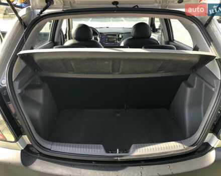 Киа Рио 2009 в Хмельницком на Automoto.ua Серый Киа Рио, объемом двигателя 1.4 л и пробегом 155 тыс. км за 5800 $, фото 12 на Automoto.ua