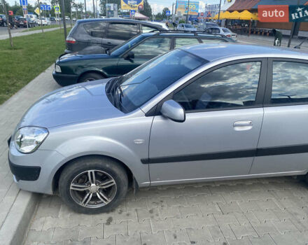 Серый Киа Рио, объемом двигателя 1.4 л и пробегом 40 тыс. км за 5800 $, фото 1 на Automoto.ua