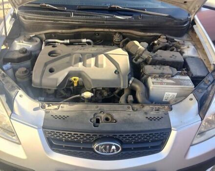 Сірий Кіа Ріо, об'ємом двигуна 1.5 л та пробігом 218 тис. км за 4200 $, фото 11 на Automoto.ua