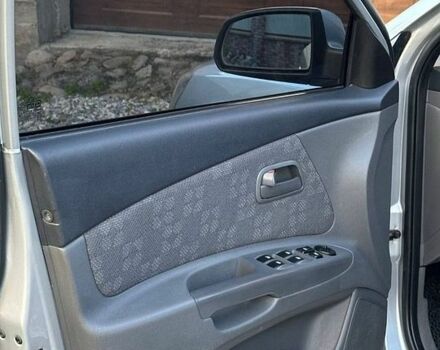 Серый Киа Рио, объемом двигателя 1.4 л и пробегом 136 тыс. км за 5200 $, фото 12 на Automoto.ua