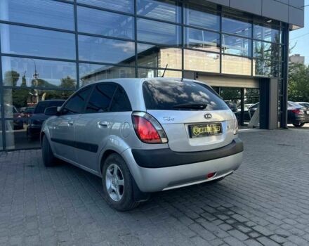 Серый Киа Рио, объемом двигателя 1.4 л и пробегом 135 тыс. км за 5778 $, фото 4 на Automoto.ua