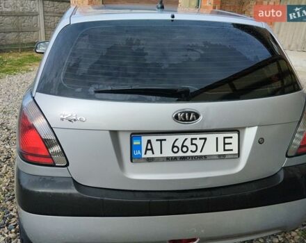 Серый Киа Рио, объемом двигателя 1.4 л и пробегом 135 тыс. км за 4500 $, фото 1 на Automoto.ua