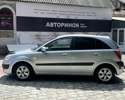 Серый Киа Рио, объемом двигателя 1.4 л и пробегом 174 тыс. км за 3800 $, фото 5 на Automoto.ua
