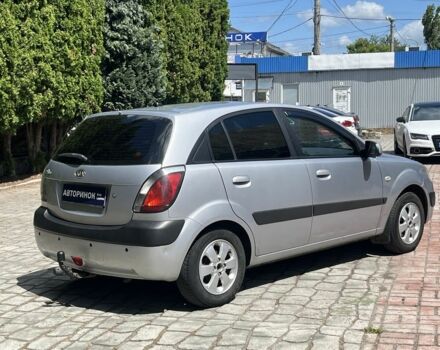 Серый Киа Рио, объемом двигателя 1.4 л и пробегом 174 тыс. км за 3800 $, фото 3 на Automoto.ua