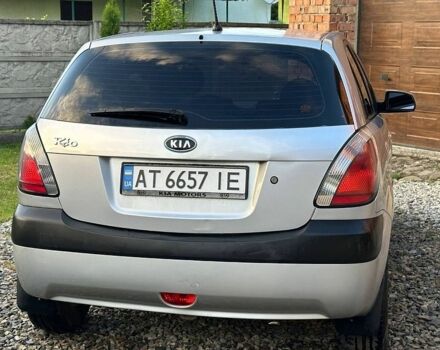 Серый Киа Рио, объемом двигателя 1.4 л и пробегом 136 тыс. км за 5200 $, фото 2 на Automoto.ua