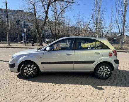 Серый Киа Рио, объемом двигателя 1.4 л и пробегом 196 тыс. км за 4450 $, фото 3 на Automoto.ua
