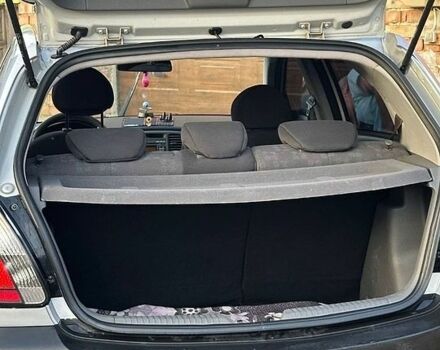 Серый Киа Рио, объемом двигателя 1.4 л и пробегом 136 тыс. км за 5200 $, фото 9 на Automoto.ua