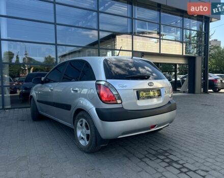 Серый Киа Рио, объемом двигателя 1.4 л и пробегом 137 тыс. км за 5800 $, фото 4 на Automoto.ua