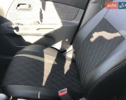 Киа Рио 2009 в Хмельницком на Automoto.ua Серый Киа Рио, объемом двигателя 1.4 л и пробегом 155 тыс. км за 5800 $, фото 17 на Automoto.ua