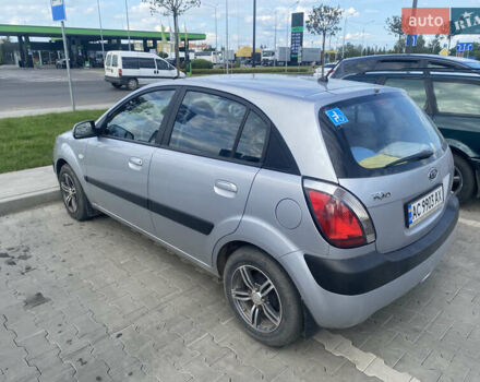 Серый Киа Рио, объемом двигателя 1.4 л и пробегом 40 тыс. км за 5800 $, фото 2 на Automoto.ua