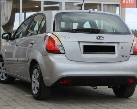 Сірий Кіа Ріо, об'ємом двигуна 1.4 л та пробігом 165 тис. км за 5590 $, фото 27 на Automoto.ua