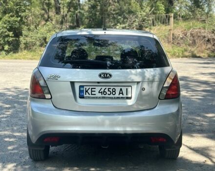Сірий Кіа Ріо, об'ємом двигуна 1.4 л та пробігом 173 тис. км за 4313 $, фото 4 на Automoto.ua