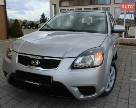 Сірий Кіа Ріо, об'ємом двигуна 1.4 л та пробігом 165 тис. км за 5590 $, фото 13 на Automoto.ua
